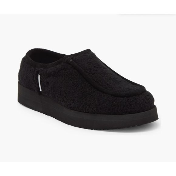 P448 NWOT Bubble Genuine Shearling Slipper In Black, EU 38 / US 7.5, MSRP $245 - Picture 1 of 8